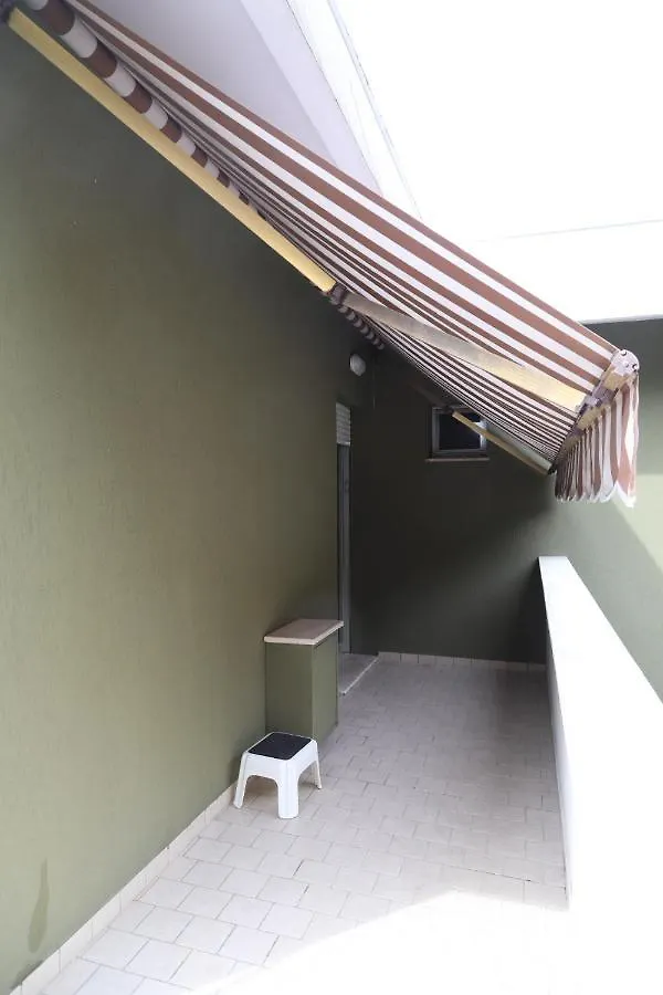 Blancohouse - Appartamento Con Piscina Sul Parco Riccione