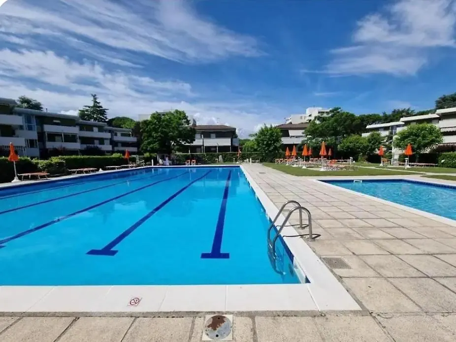Blancohouse - Appartamento Con Piscina Sul Parco Riccione